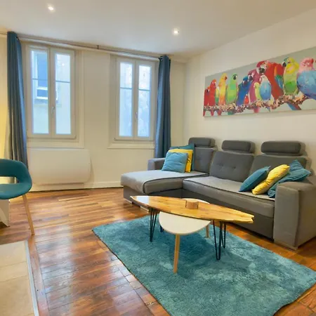 Les Ducs De Bourgogne En Hyper Centre