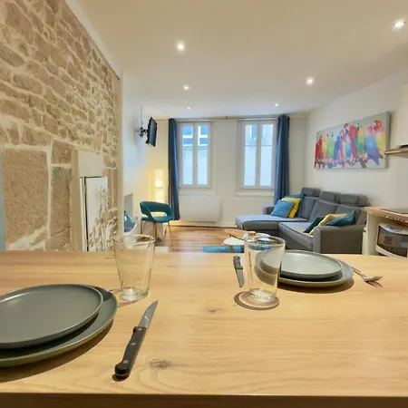 Les Ducs De Bourgogne En Hyper Centre Apartament